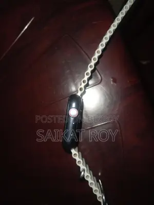 স্মার্ট ওয়াচ টির