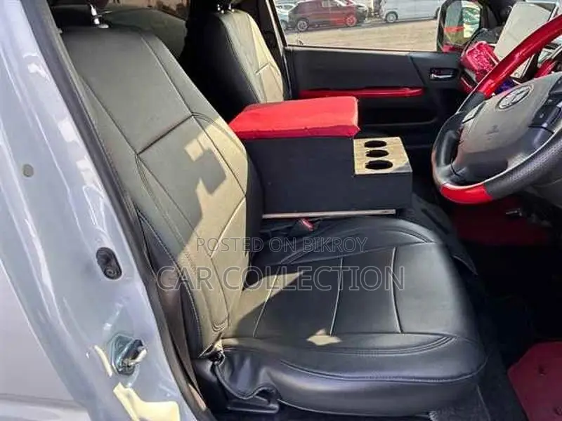 Toyota Hiace SGLCobraEditionPearl 2022