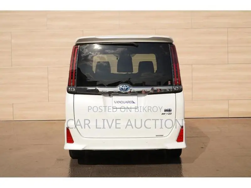 Toyota Noah Hybrid SI WxB 2021