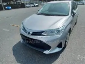 Toyota Fielder Non Hybrid EX Silver 2020