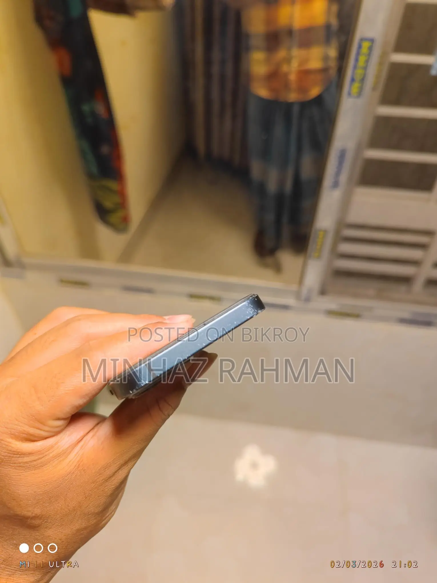 Apple iPhone 13 (Used)