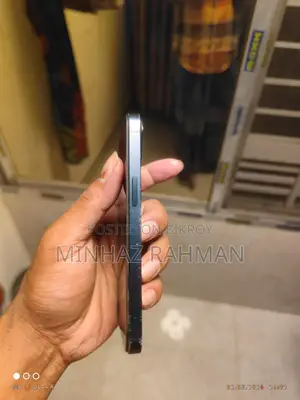 Apple iPhone 13 (Used)