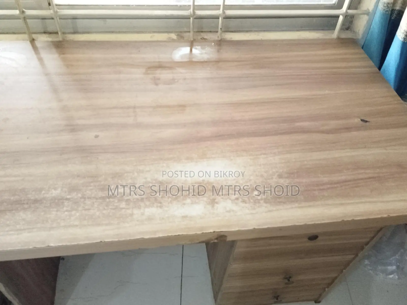 এই টেবিলটি বিক্রয় করা হবে