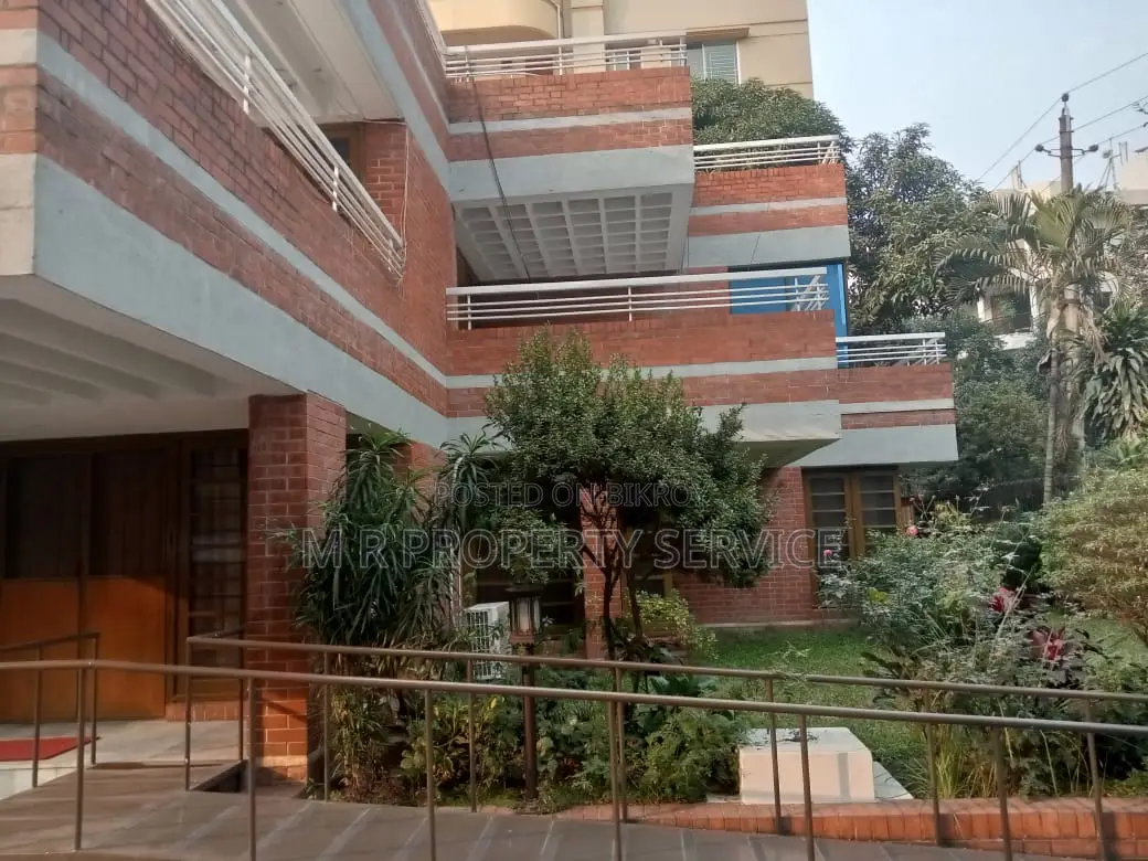 North Gulshan Fully Exclusive House Rent