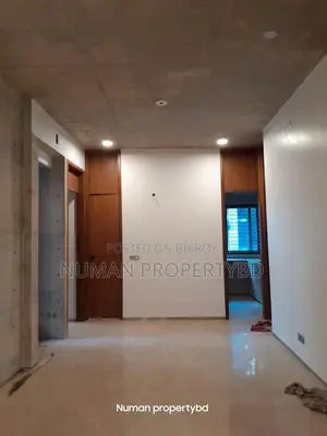 2500sq New Luxury Semi Furnished Flat Rent
