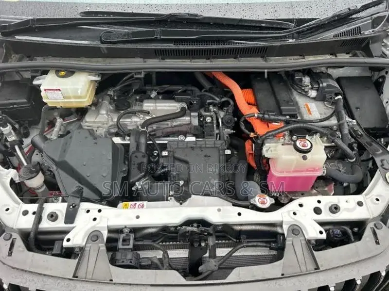 Toyota Esquire Hybrid Gi Premium 2020