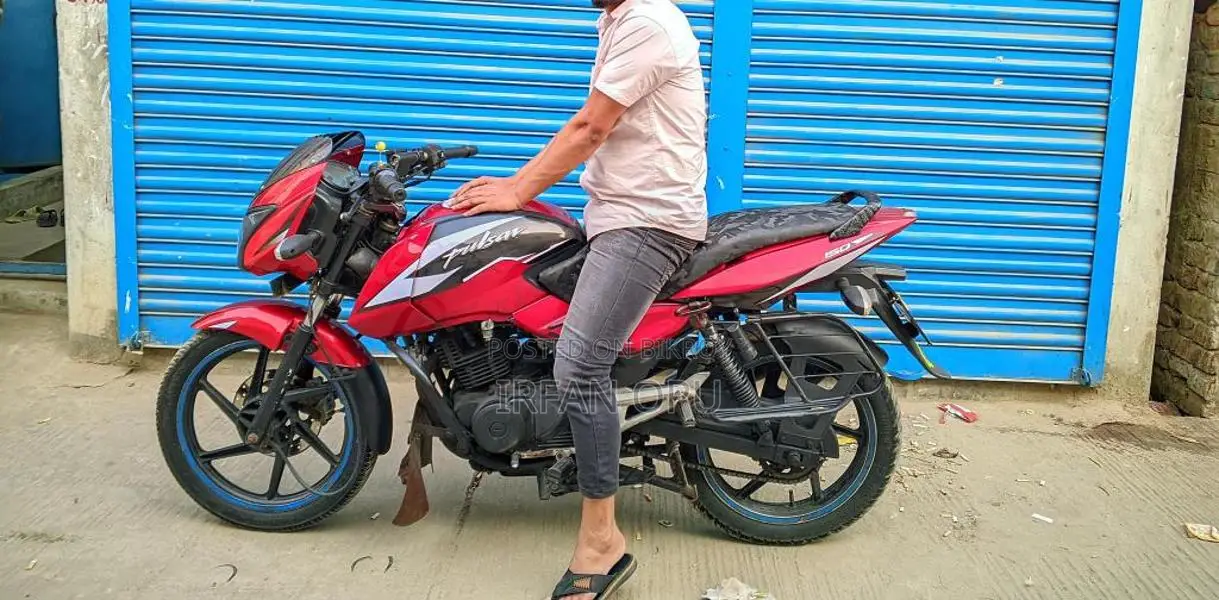 Bajaj Pulsar 150 2011