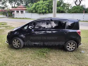 Toyota Ractis Black 2010