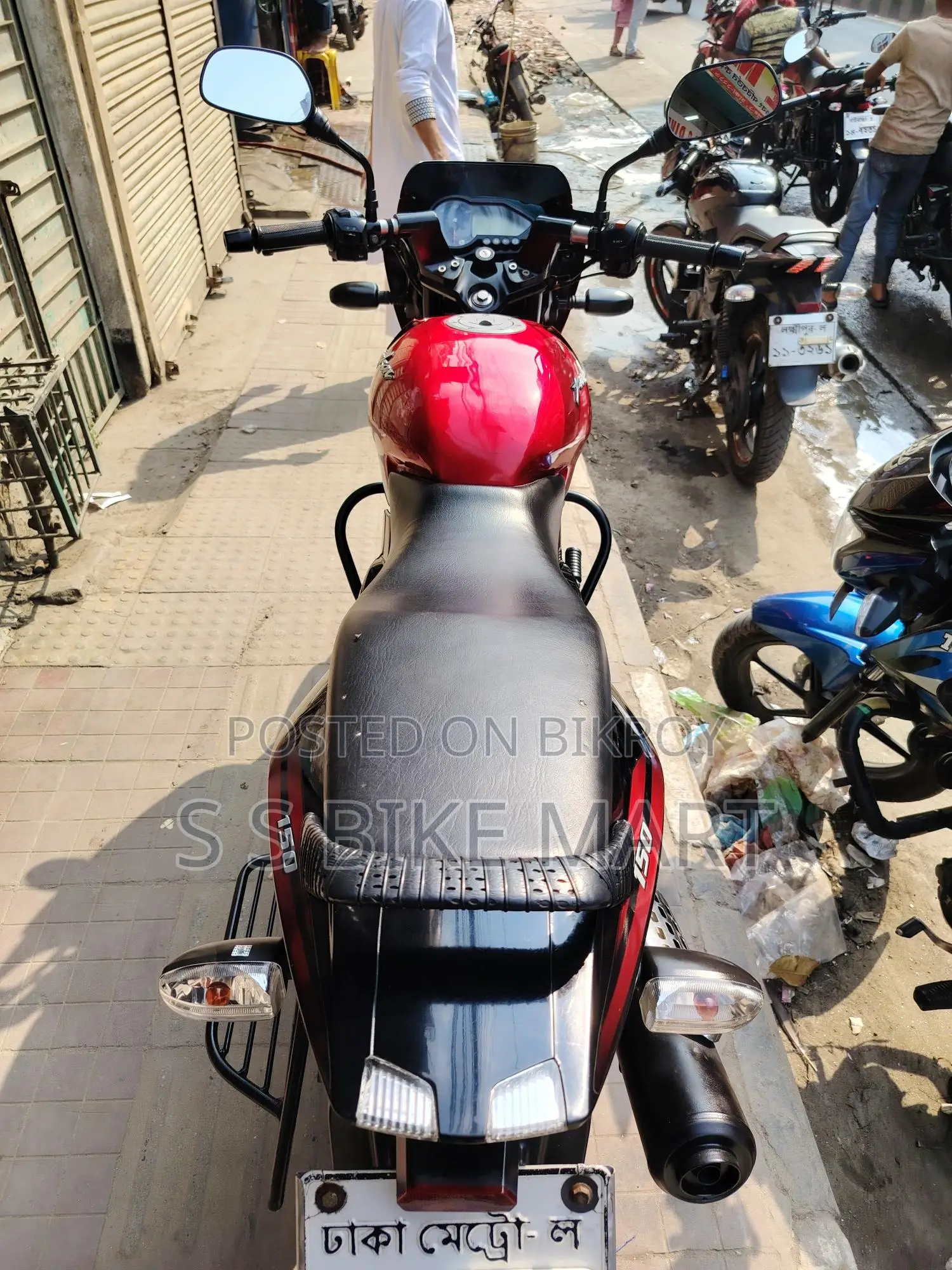 Bajaj Pulsar 2015