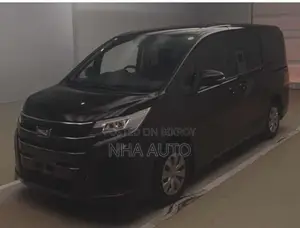 Toyota Noah Non Hybrid 2021