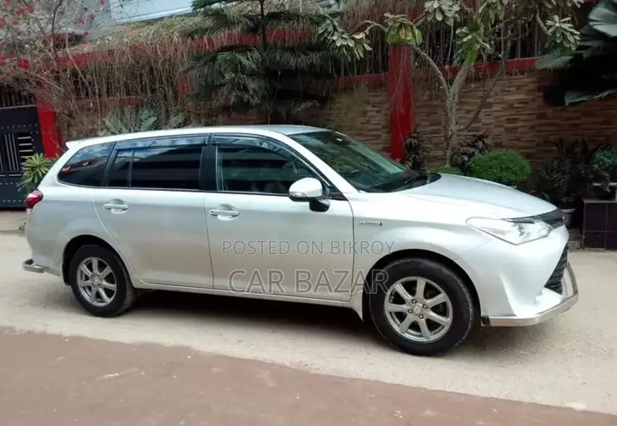 Toyota Fielder G PKG HYBRID 2017