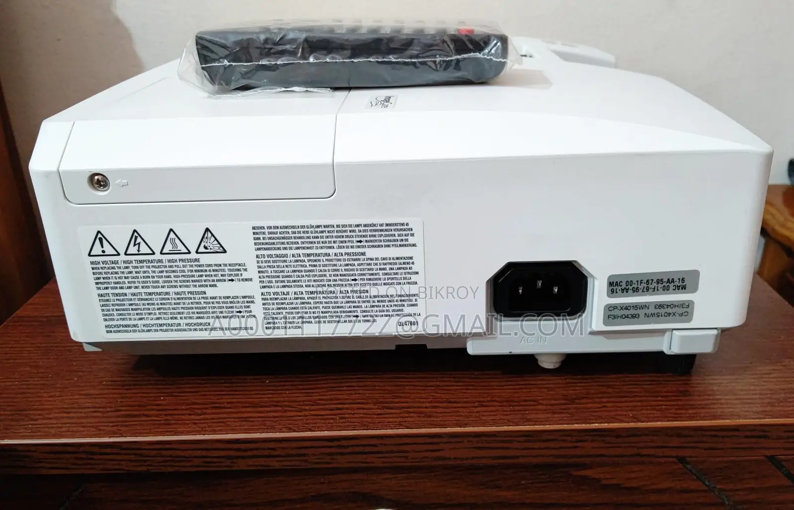 HITACHI CP-X4015WN BRAND NEW 4000 ANSI LUMENS MULTIMEDIA PROJECTOR