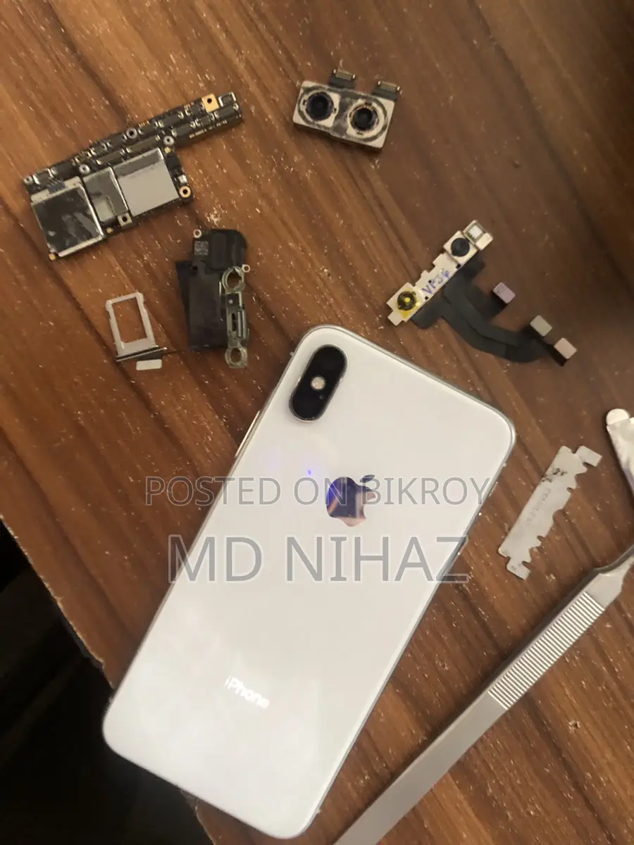 Apple iPhone X (Used)