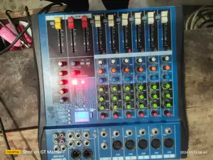 Yamaha 6-channel mixer (4 months old)