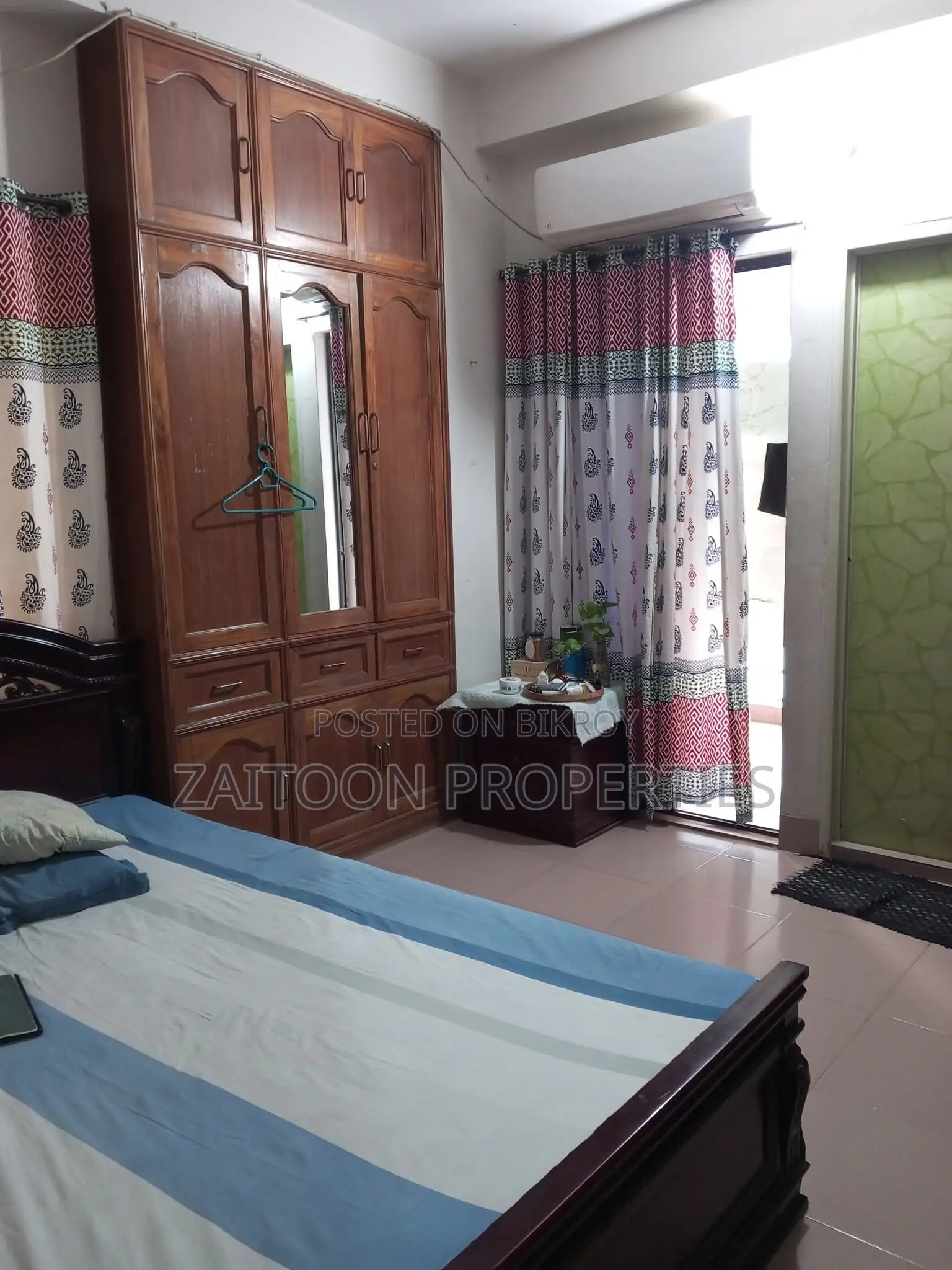 Attractive Corner Flat with 4 Balconies for Sale