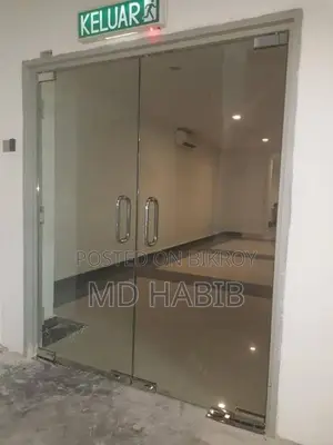 10mm Tempered Glass Door