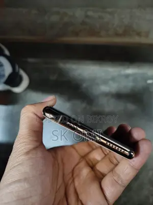 Apple iPhone XS Max . (Used)