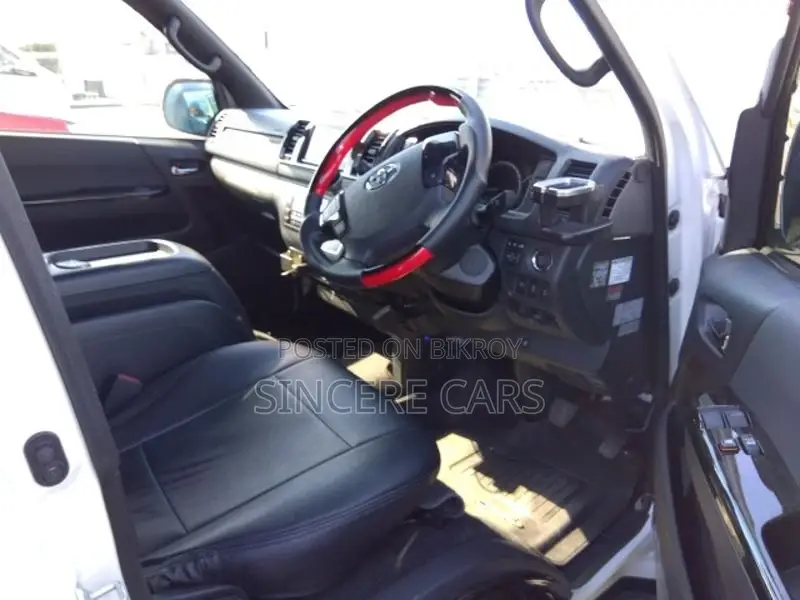 Toyota Hiace SUPER GL POWER DOOR 2020