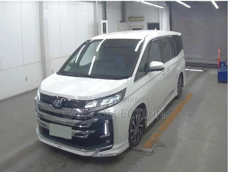 Toyota Noah SZ 2023