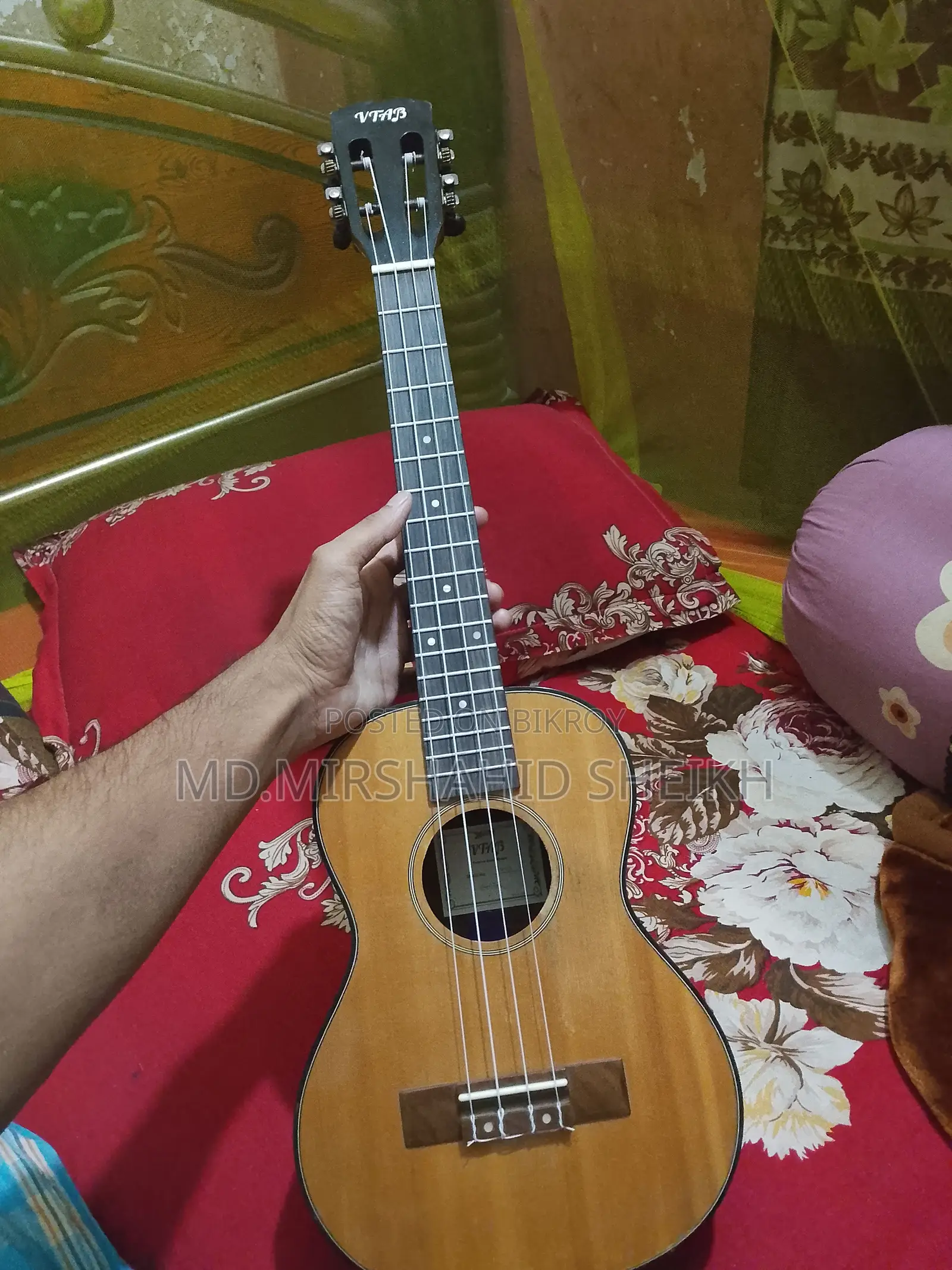 Vtab 26" ukulele