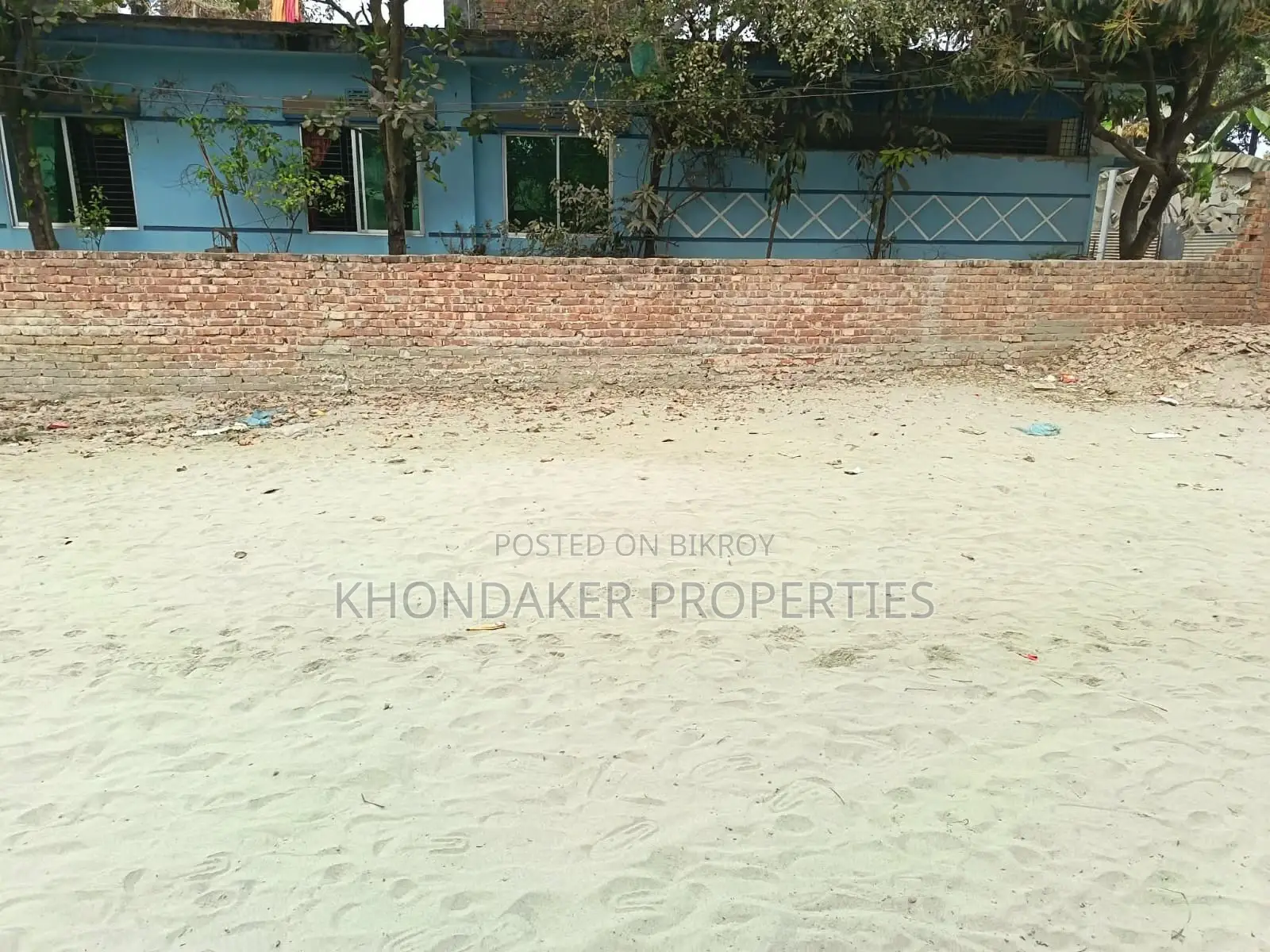 মাস্টারপাড়া শাহী মসজিদ সংলগ্ন ১০.৫ কাঠা পূর্বমুখী G+9 প্রজেক্ট শেয়ার |