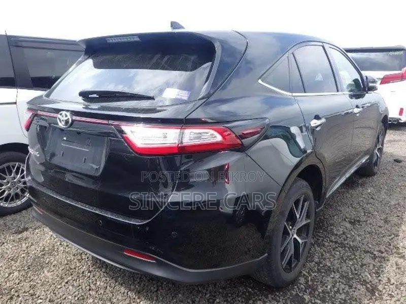 Toyota Harrier PREMIUM 4.5 NON HYB 2020