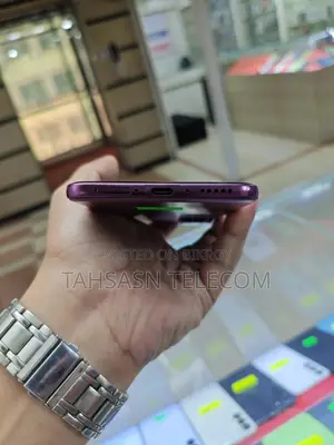 Vivo V60e 8/256 (Used)