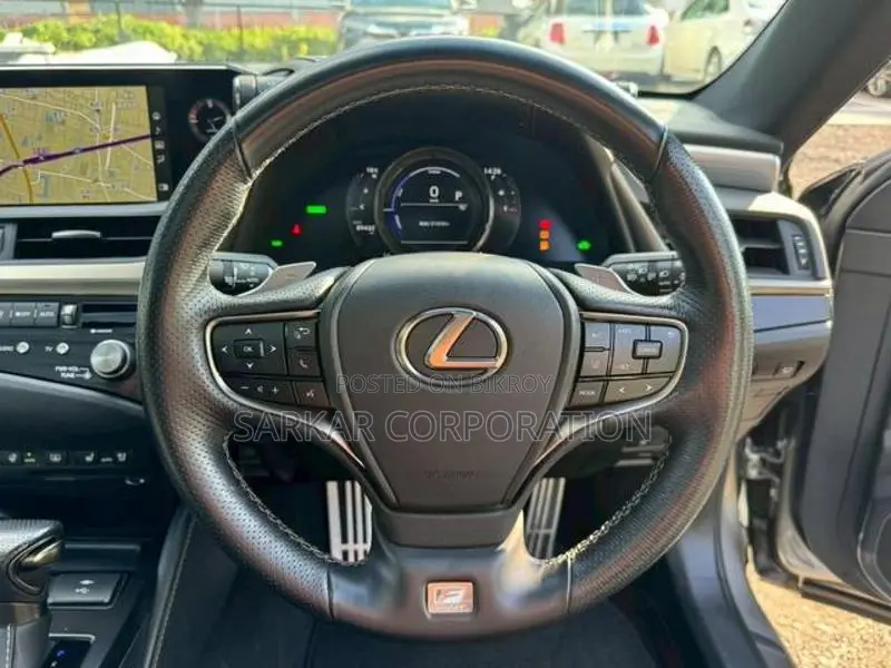 Lexus ES 300h F Sport 2021