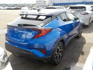 Toyota C-HR G P a c k e 2020