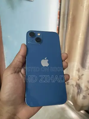 Apple iPhone 13 (Used)