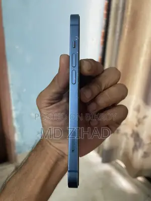 Apple iPhone 13 (Used)