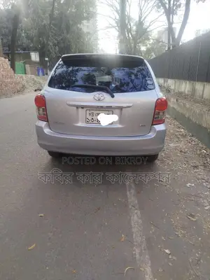 Toyota Fielder silver 2012