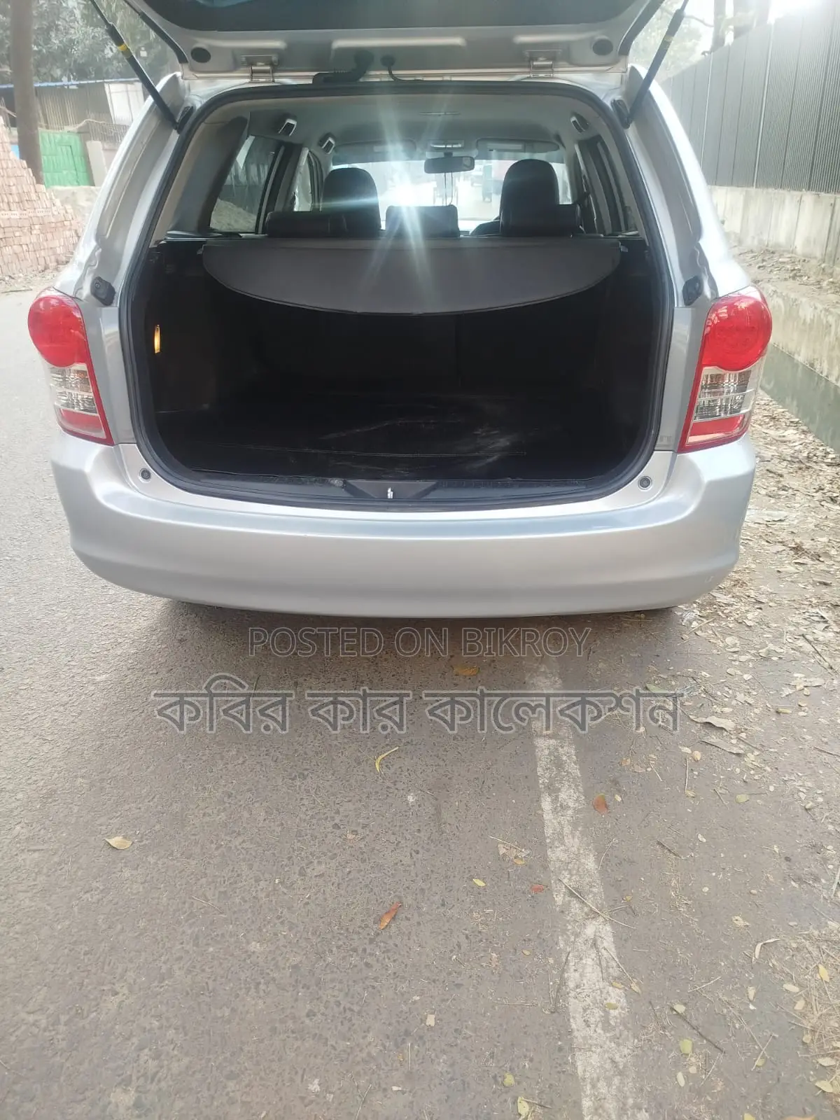 Toyota Fielder silver 2012