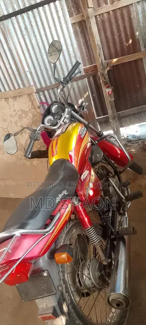 Hero Splendor Plus . 2016