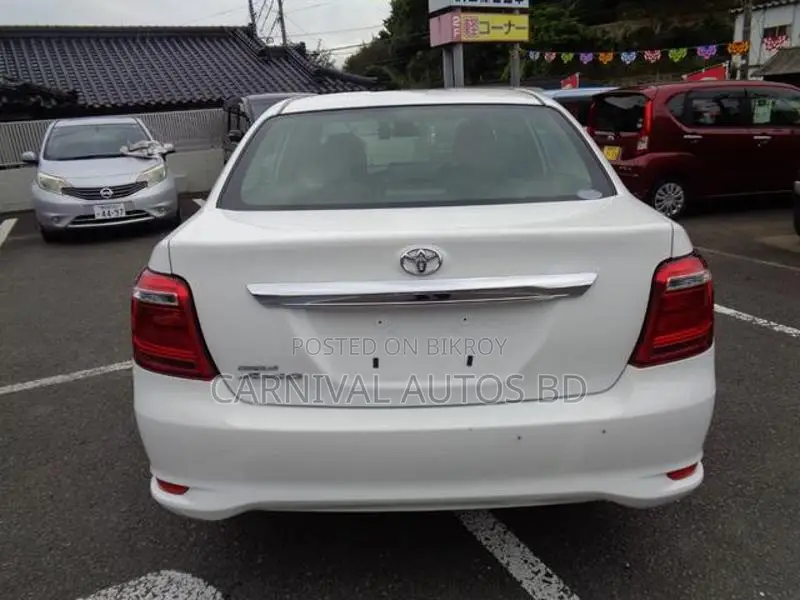 Toyota Axio EX WHITE 2020