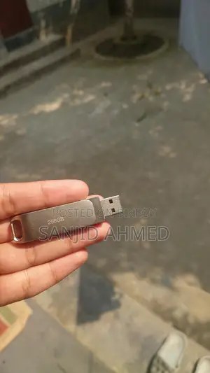 256 GB Pendrive