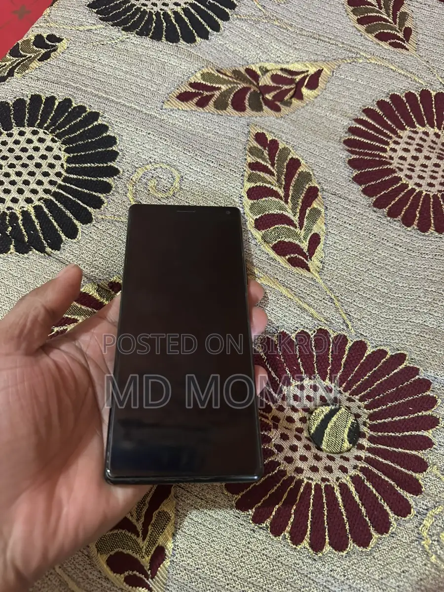 Sony Xperia 8 (Used)