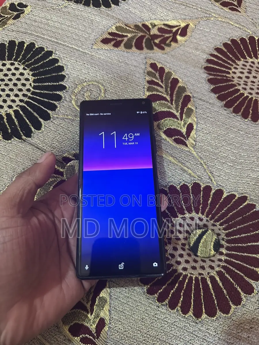 Sony Xperia 8 (Used)