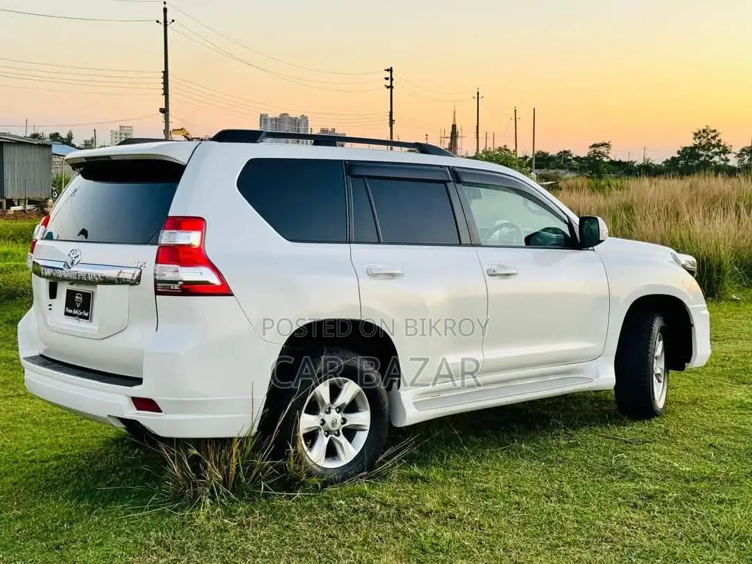 Toyota Prado TXL 7Seat Sunroof 2012