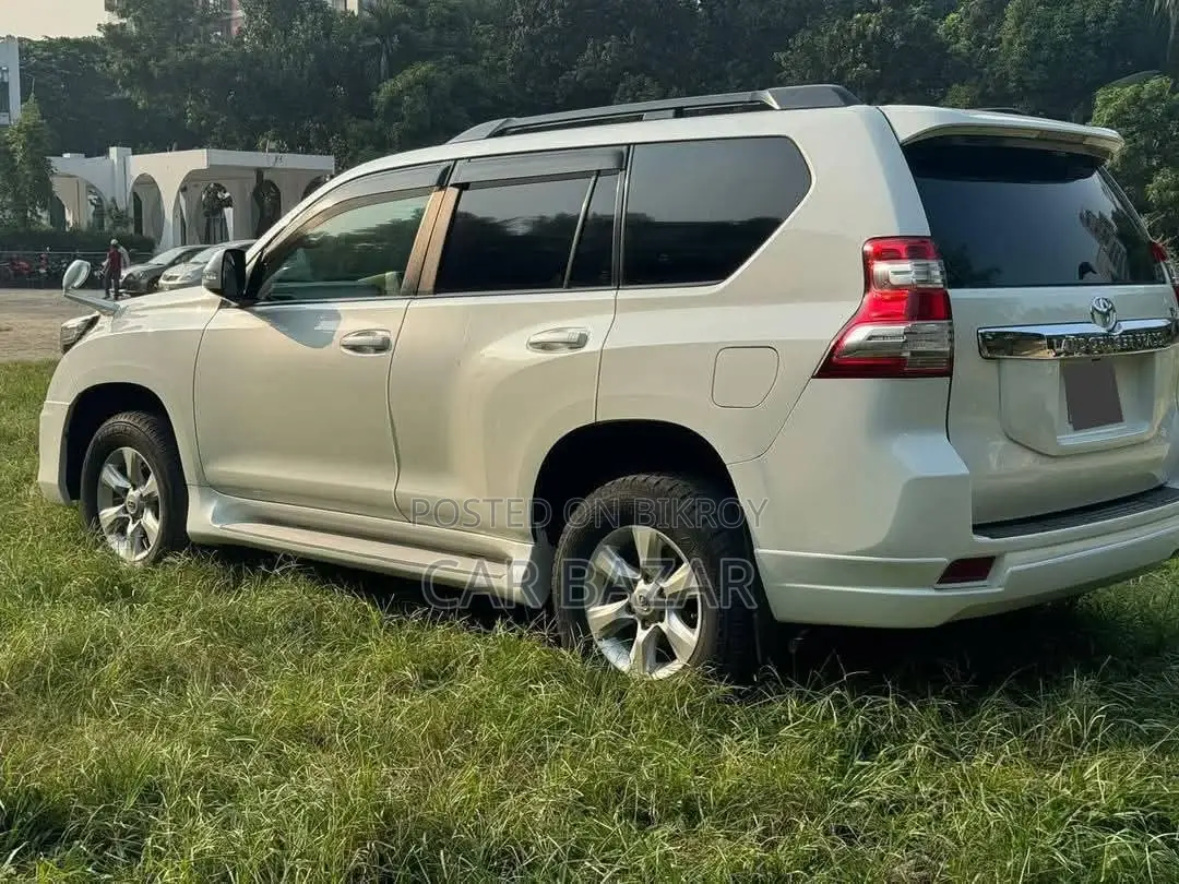 Toyota Prado TXL 7Seat Sunroof 2012