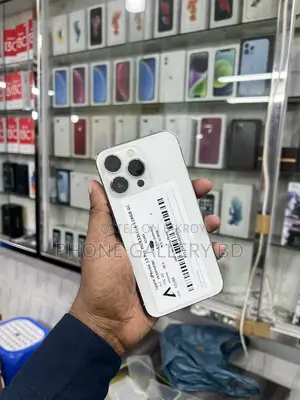Apple iPhone 13 Pro 100% waterproof (Used)