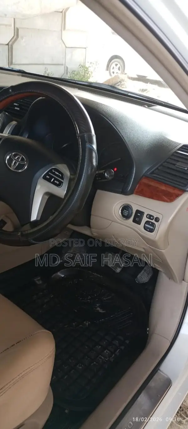 Toyota Premio 2015