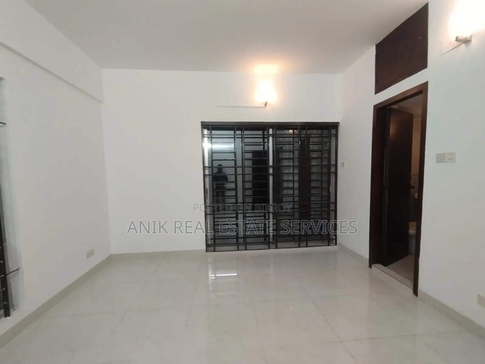 Good Quality 3 Bedroom Unfurnished Flat Rent At Gulshan 1