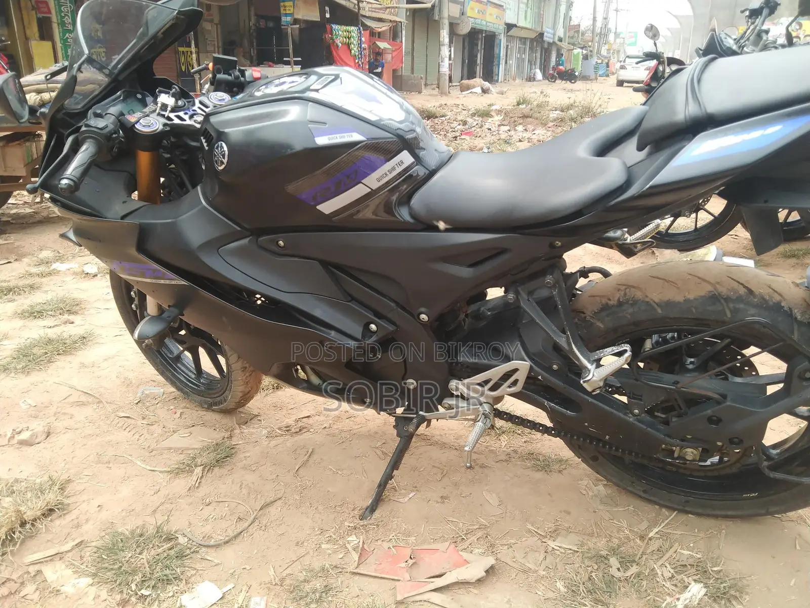 Yamaha R15 v4 2022