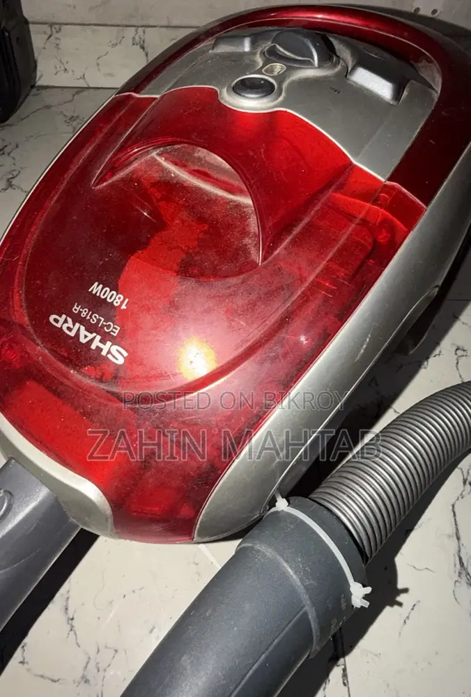 Sharp Vacuum Cleaner 1800w