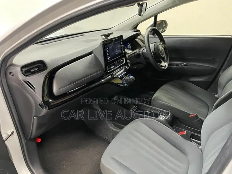 Toyota Aqua Hybrid X pre order 2021