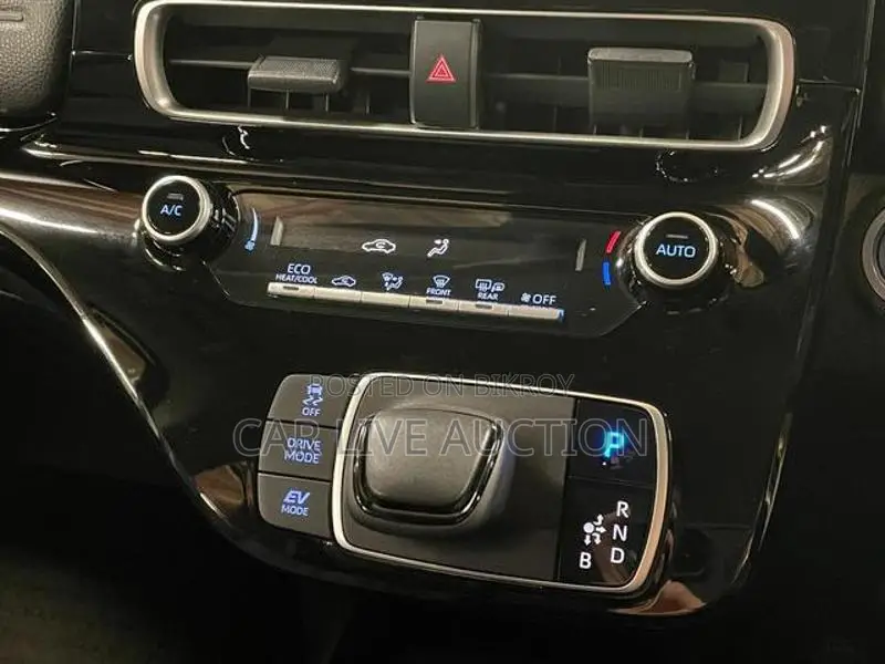 Toyota Aqua Hybrid X pre order 2021