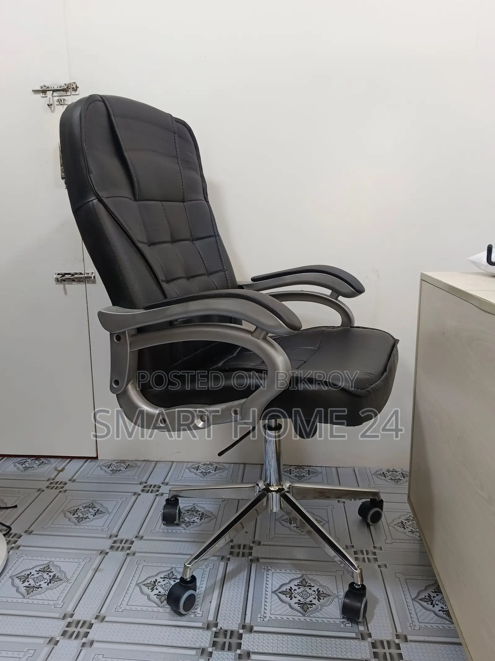 Premium High-Back Executive Office Chair – Maximum Comfort and Durability