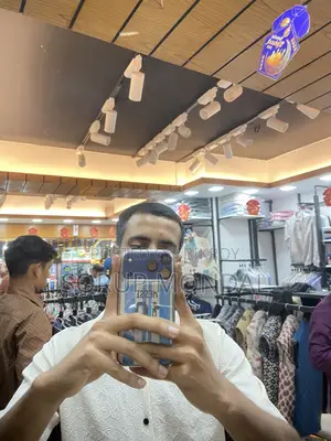 Apple iPhone 11 (Used)