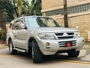 Mitsubishi Pajero v73 2002